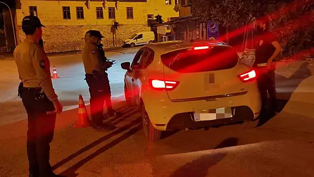 Kozan polisi 1 haftada suçlulara nefes aldırmadı