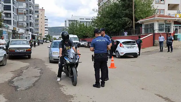 Kozan'da okul çevrelerinde kuş uçurtulmuyor!