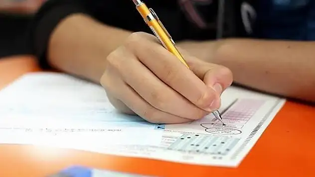 KPSS Ortaöğretim tamamlandı: Sorular ve cevap anahtarları yayımlandı...