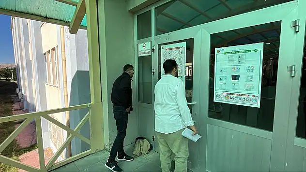 KPSS'ye saniyelerle geç kaldı! Trafiğe takılan genç sınava alınmadı