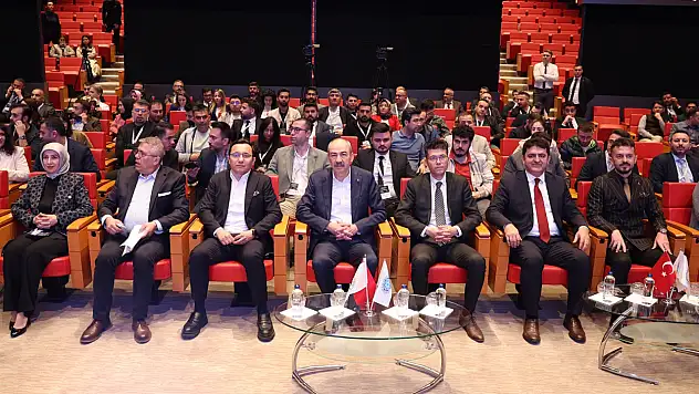 KTO'da dijital zirve: Başkan Gülsoy Kayseri'nin başarısına dikkat çekti…