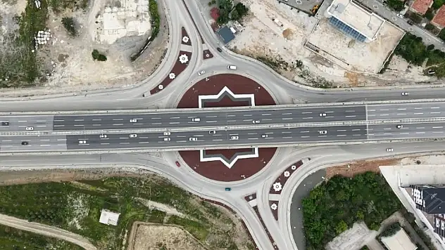 Kurban Bayramı'nda kilit kavşakta araç yoğunluğu
