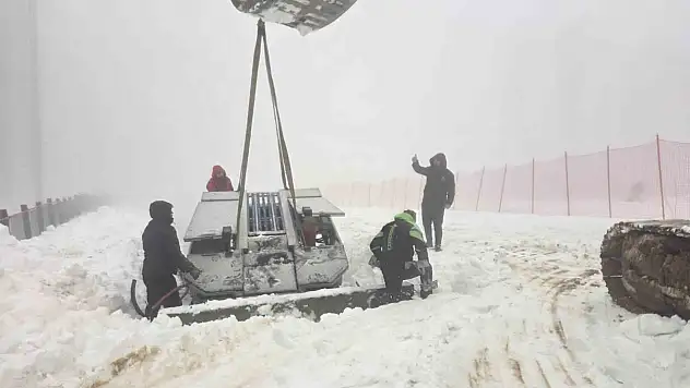 Kızak pistine yürüyen bant geliyor
