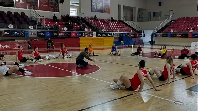KVK'dan 9 sporcu milli takım seçmelerine katıldı
