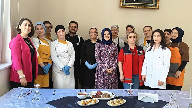 Liseli gençlerden 'Çölyak' farkındalığı
