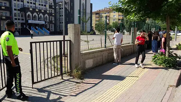 Malatya'da binlerce öğrenci LGS heyecanı yaşadı