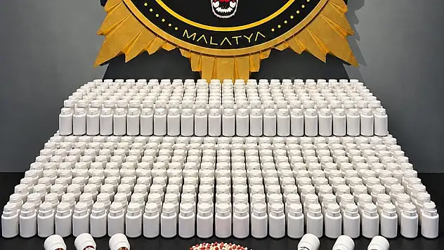 Malatya'da operasyon: 46 bin 189 adet sentetik ecza hapı ele geçirildi
