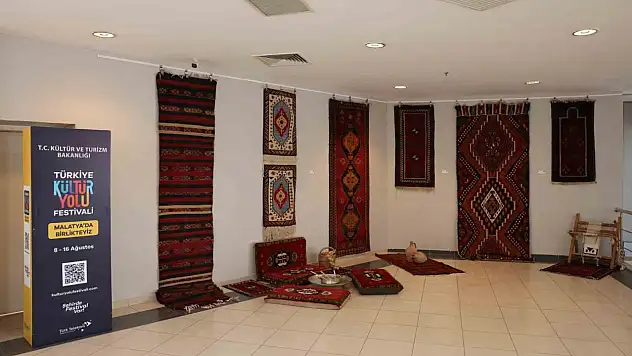 Kültür Yolu Festivali'nin sekizinci günü renkli etkinliklere sahne oldu