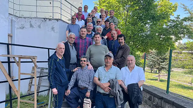 Malazgirt'te başlayan 40 yıllık askerlik dostluğu Kayseri'de buluştu