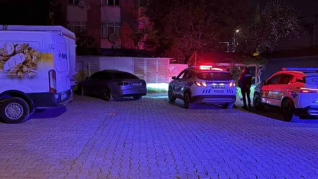 Kayseri'de polisi görünce otomobili bırakıp kaçtı! Plakaya 200 bin TL ceza