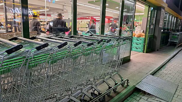 Market raflarında etiketler değişti!