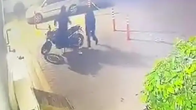 Adana'da maskeli hırsızların çaldığı motosiklet bulundu!