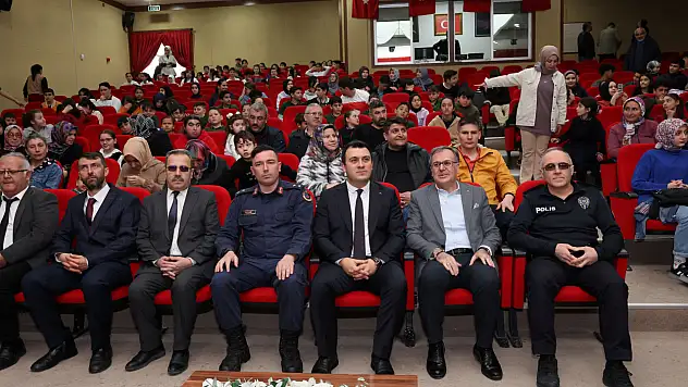 Mehmet Akif Ersoy Hacılar'da anıldı