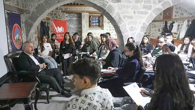 Melikgazi Belediyesi'nde en önemli yatırım gençlere!