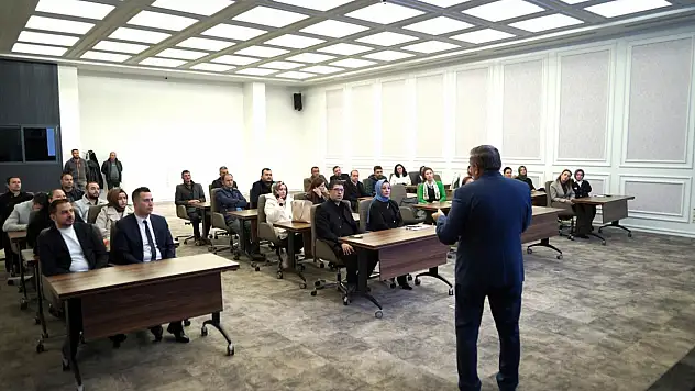 Melikgazi Belediyesi personellerine yeni eğitim