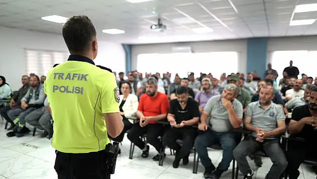 Melikgazi Belediyesi personellerine Trafik, İş Sağlığı ve Güvenliği Eğitimi düzenledi