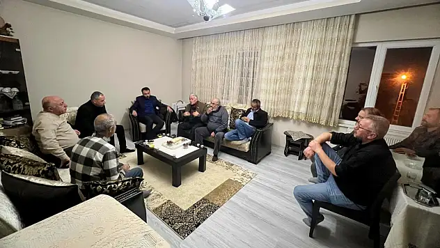 Melikgazi'de 5 mahalleye çıkarma – Tek tek ziyaret ettiler