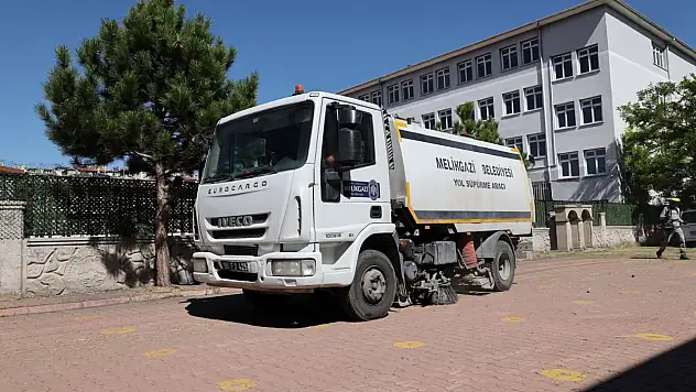 Melikgazi'de çocuklar yeni döneme pırıl pırıl okullarda başlayacak!