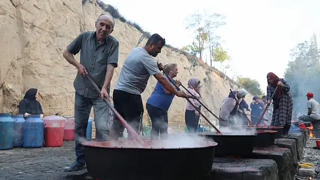 Melikgazi'de salça kaynatma günleri rekor katılımla sona erdi!