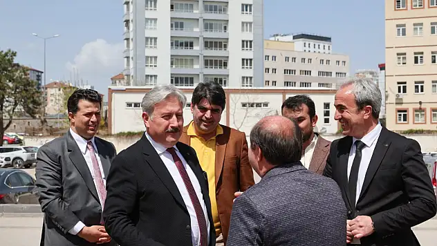 Melikgazi'de yeni yol, kaldırım ve otopark düzenlemesi