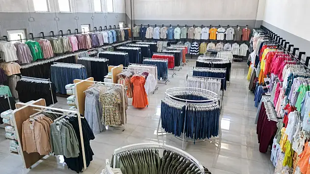 Melikgazi'den ihtiyaç sahipleri için kıyafet evi