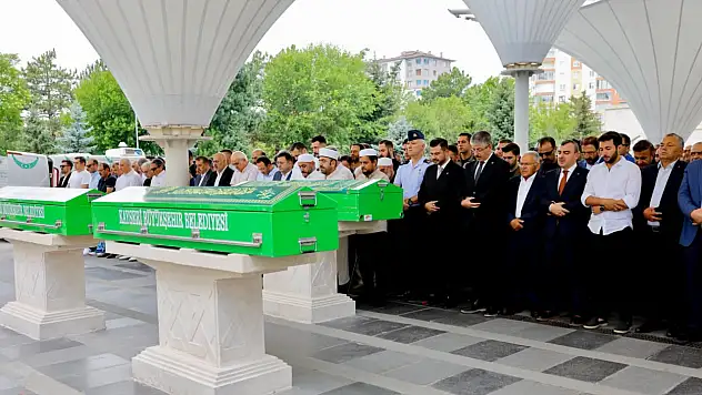 Melikgazi Özel Kalem Müdürü Mustafa Tümgüç son yolculuğuna uğurlandı
