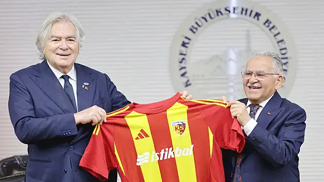Memduh Büyükkılıç'tan Kayserispor hamlesi: Kayseri için büyük hedef açıklandı!