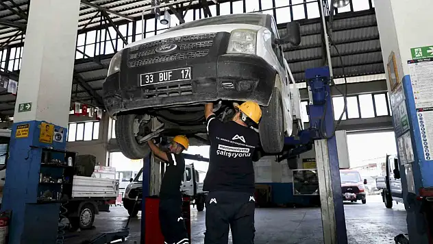 Belediye araçları kendi atölyelerinde onarılıyor