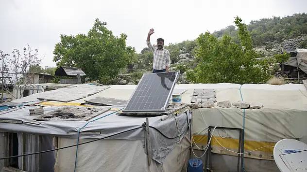 Mersin'de yörük çadırları güneş enerjisiyle aydınlanıyor