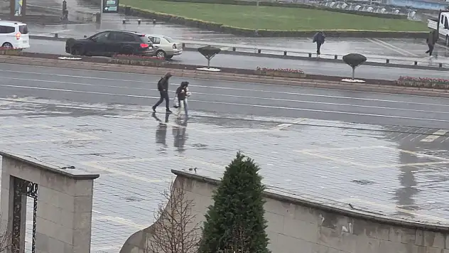Meteoroloji uyardı: Kayseri'de gün boyu yağış var (10 Nisan)