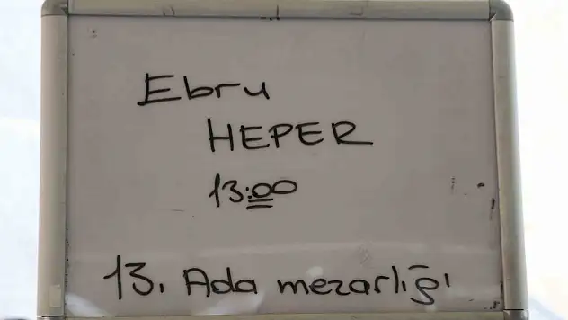 Ebru Heper son yolculuğuna uğurlandı