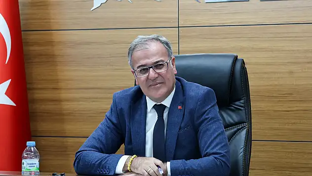 Meydan yenileniyor ilçe kışa hazır!