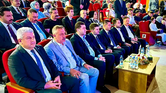 MHP Kayseri'de yüzlerce kişiyi bir araya getirdi! Törene yoğun katılım