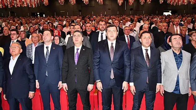 MHP'li Özdemir'den önemli mesajlar: Gündeme dair önemli mesajlar...