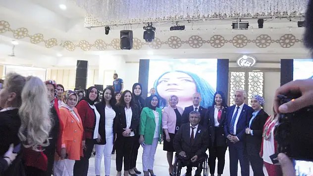 MHP'li vekiller kadınlardan destek istedi