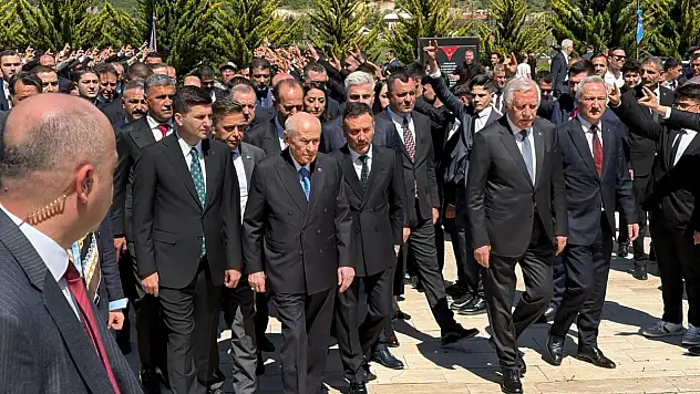 MHP Lideri Bahçeli'den İstanbul'un Fethinin 573'üncü Yıl Dönümü mesajı