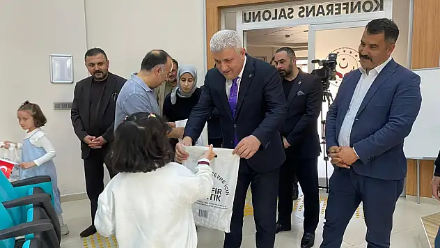 MHP Melikgazi'den bayramda anlamlı ziyaret