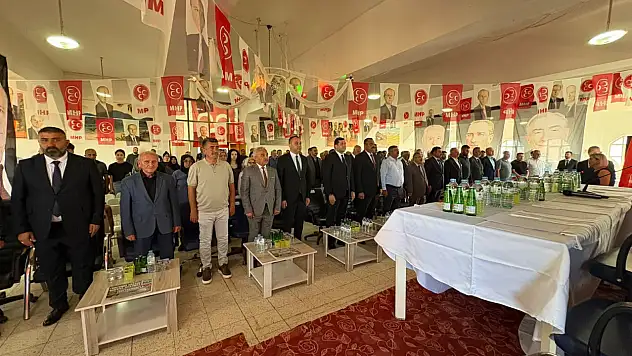 MHP Sarıoğlan Kongresi gerçekleştirildi: Mevcut Başkan Ardıç yeniden seçildi!