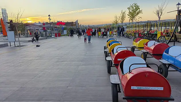 Millet Bahçesi'nde anne babaların yeni gözdesi oldu!