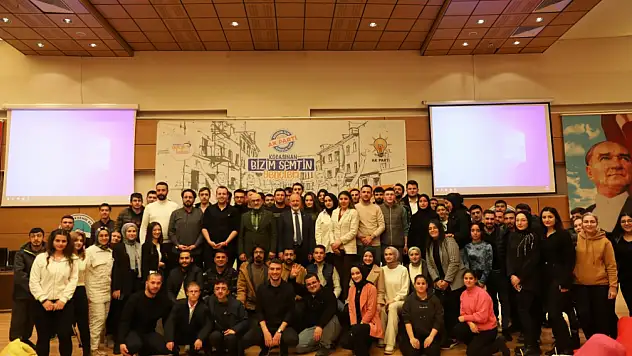 Milletvekili Cıngı ve Çolakbayrakdar Gençlik Kolları Programında Bir Araya Geldi