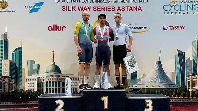 Milli bisikletçilerden Kazakistan'da önemli başarı!