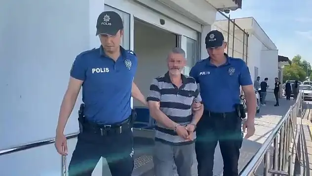 Adana'da panik anları - 'Canlı bomba' mesajı gönderdi!