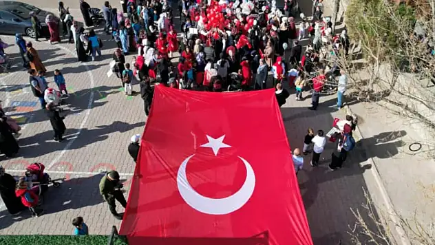 Minik Yusuf'un daveti valiyi okula getirdi!