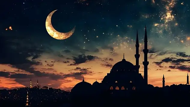 Miraç Kandili: Ayetli, uzun ve kısa kandil mesajları...