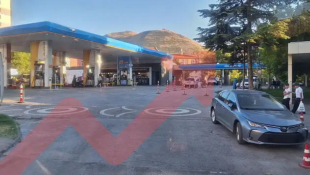 Motorinin litresine salı günü zam geliyor