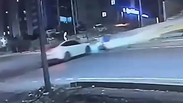 Motosikletliye çarpan sürücü firar etti