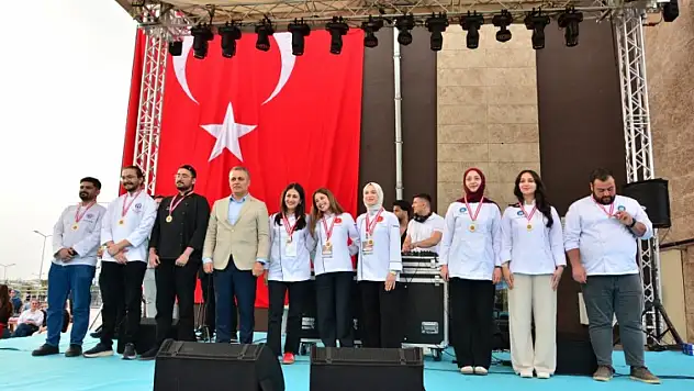 Genç şefler ve ev hanımları aynı mutfakta buluştu