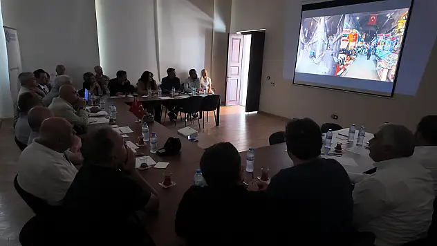 Murat Cahid Cıngı, Kayseri Kent Konseyi'ni ziyaret etti