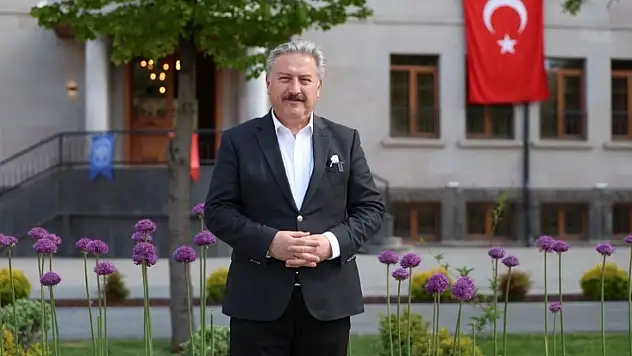 Mustafa Palancıoğlu: 'Anne sevgisi dünyanın en saf duygusudur'