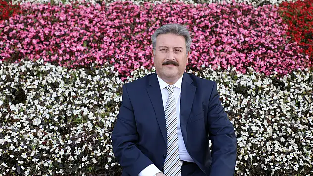Mustafa Palancıoğlu: Bayram geleneklerini çocuklara öğretmeliyiz